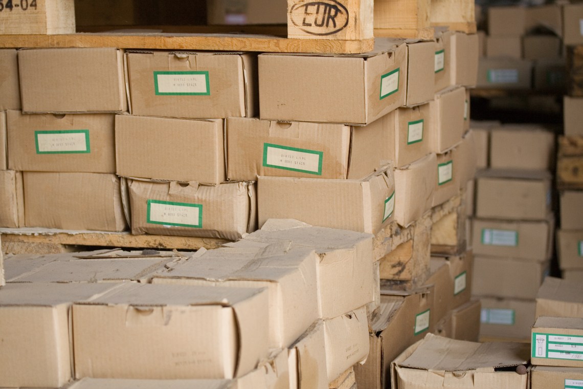 Cargo boxes_id7424896