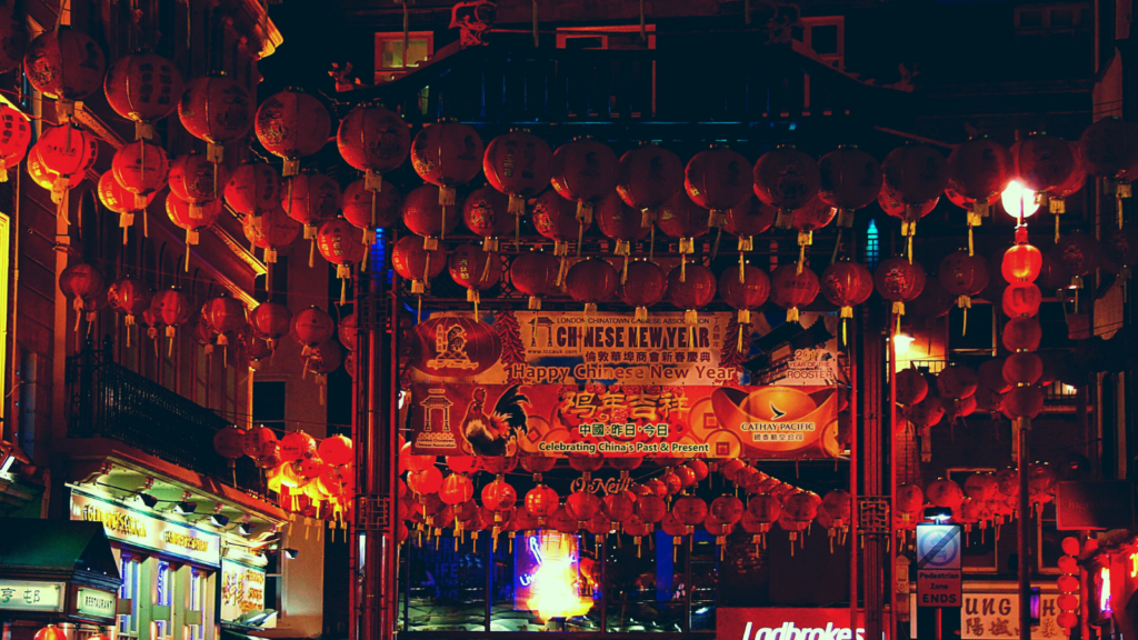 10 Great Ideas for Chinese New Year Decorations! {With Free