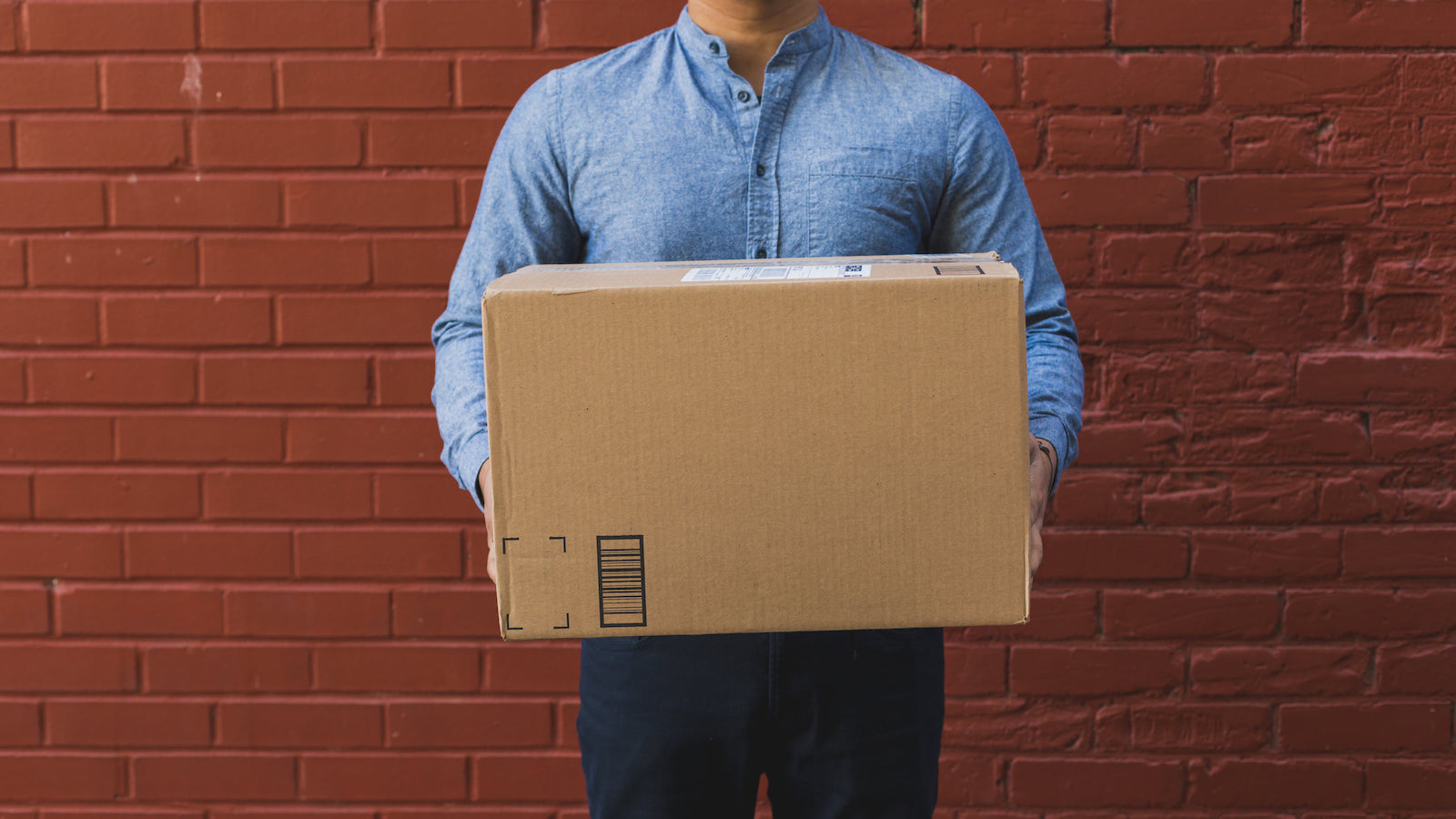Standard Shipping: Essential Ecommerce Guide for 2022