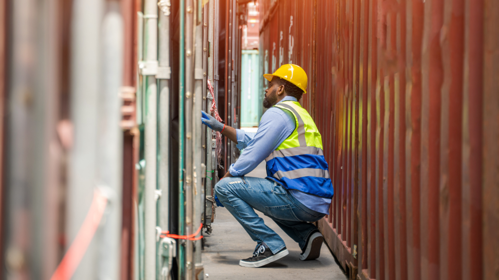What is Logistics Risk Management? Importance + Processes