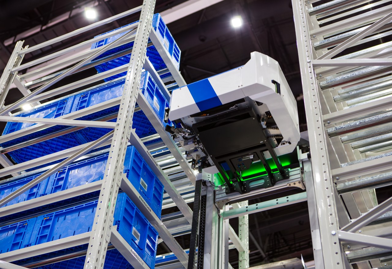 Automated storage and retrieval systems (AS/RS)
robot in a warehouse setting